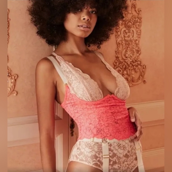 We Are HaH Free People Bust a Move Bustier Top HAHt lava pink size M - Picture 2 of 8